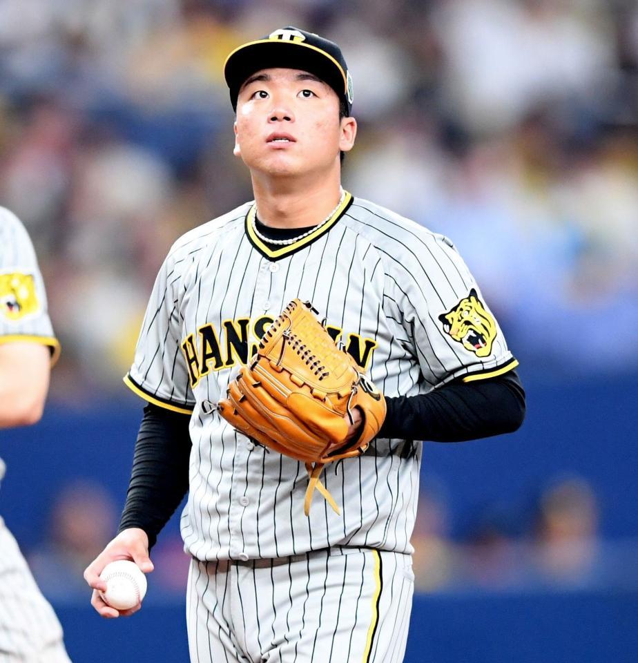 　５回、紅林に２ランを浴びた村上（撮影・中田匡峻）