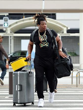 　シーズンを終え、帰国するミエセス（撮影・山口登）