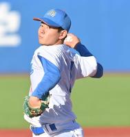 　６回に登板し力投する青学大・下村海翔（撮影・西岡正）