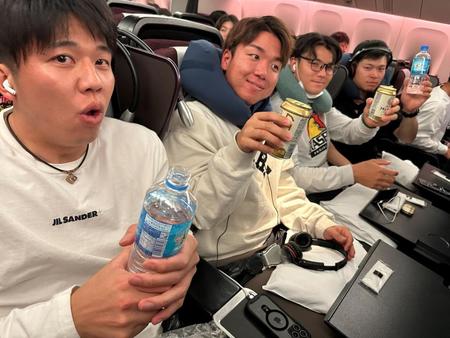 阪神Ｖ旅行　気になるチャーター機内の様子は？和食＆洋食ともに一流シェフが監修　ＪＡＬからの胸アツメッセージも