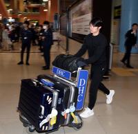 　ハワイから帰国した中野（撮影・山口登）