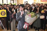 　兵庫県庁を訪れあいさつする中野（撮影・高部洋祐）