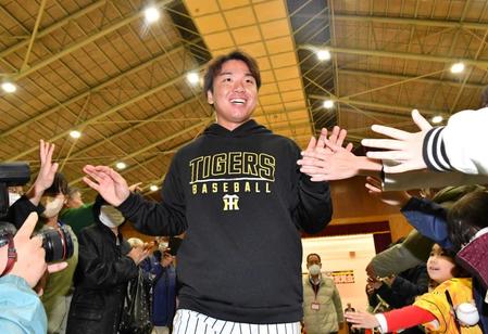 阪神・村上　「沢村賞を取りたい」地元・南あわじで堂々宣言　地元先輩“プレースタイル”見習い土俵際強くなる