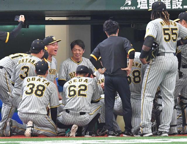 阪神・糸原 森下に愛情たっぷりの宿題 春季C初日 2・1初声出し一発