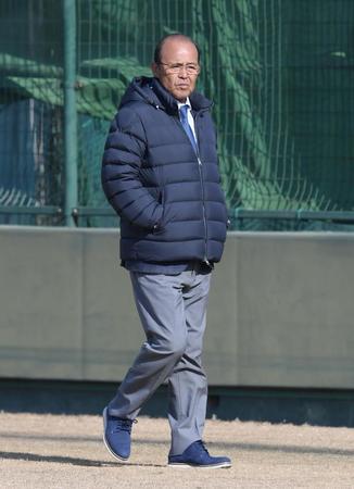阪神・岡田監督「新しいタイガースのスタート」新人は「なかなか難しいよ、今年はね」【一問一答】