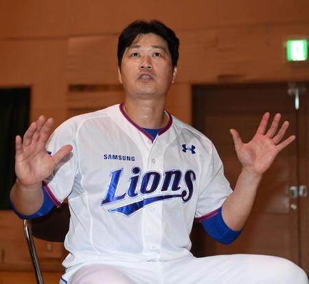 　阪神にエールを送る呉昇桓（撮影・田中太一）