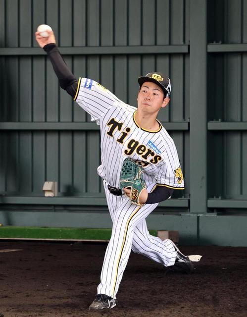 阪神2軍 ドラ1下村が今キャンプ初のブルペン入り 藤川SAが熱視線