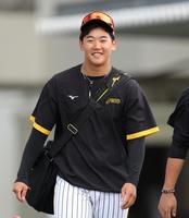 　笑顔を見せる門別（撮影・中田匡峻）