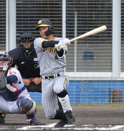 　６回、この日チーム唯一の安打となる中前打を放つ熊谷（撮影・伊藤笙子）