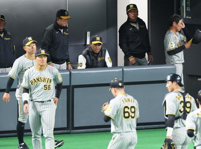 阪神・岡田監督 門別投球への判定に首ひねる「ボールなん？あれ