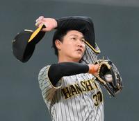 　７回、今川に２点適時打を打たれて汗を拭う及川（撮影・堀内翔）