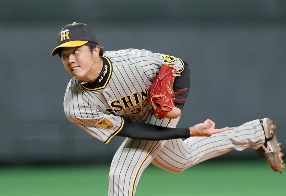 　先発し、投げ込む才木（撮影・田中太一）