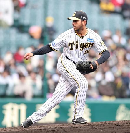 　８回から４番手で登板したゲラ（撮影・中田匡峻）