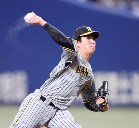 　８回、４番手で登板した石黒（撮影・中田匡峻）