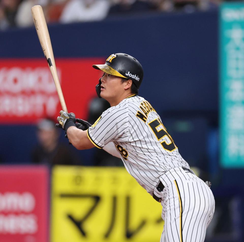 　１回、適時二塁打を放つ前川（撮影・田中太一）