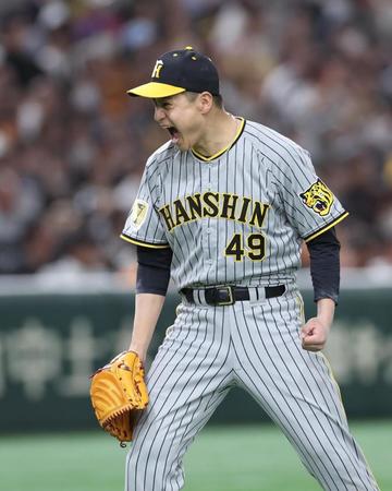 　４回、ピンチを脱し、ほえる大竹（撮影・金田祐二）