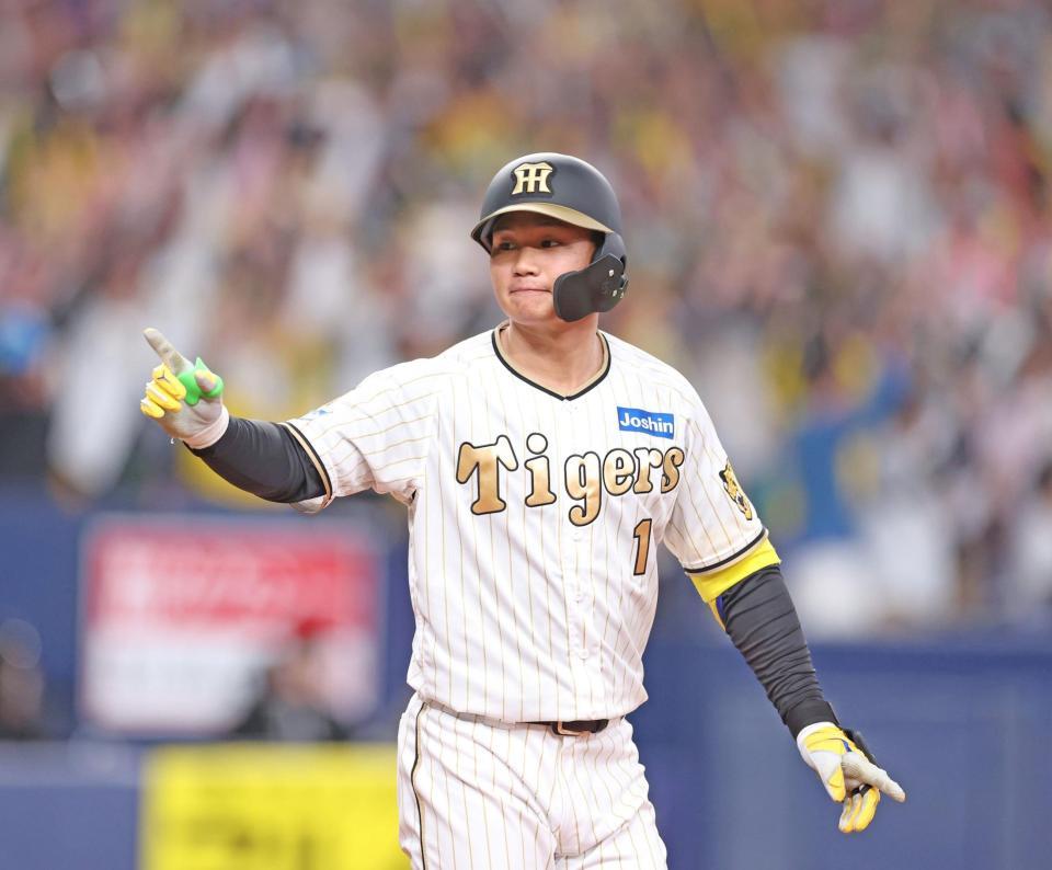 　６回、逆転２ランを放った森下（撮影・中田匡峻）