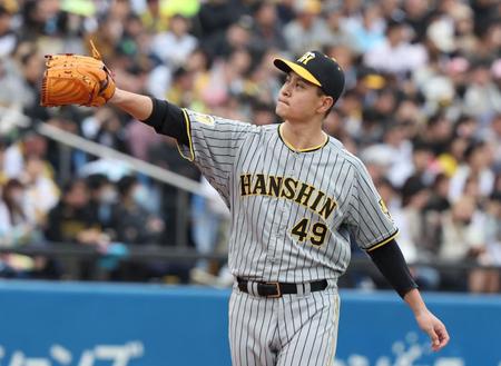 　３回、ヤクルト打線につかまり厳しい表情の大竹（撮影・金田祐二）