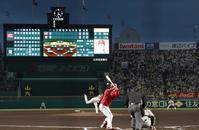 　甲子園で“開幕投手”を務め、力投する村上（撮影・田中太一）