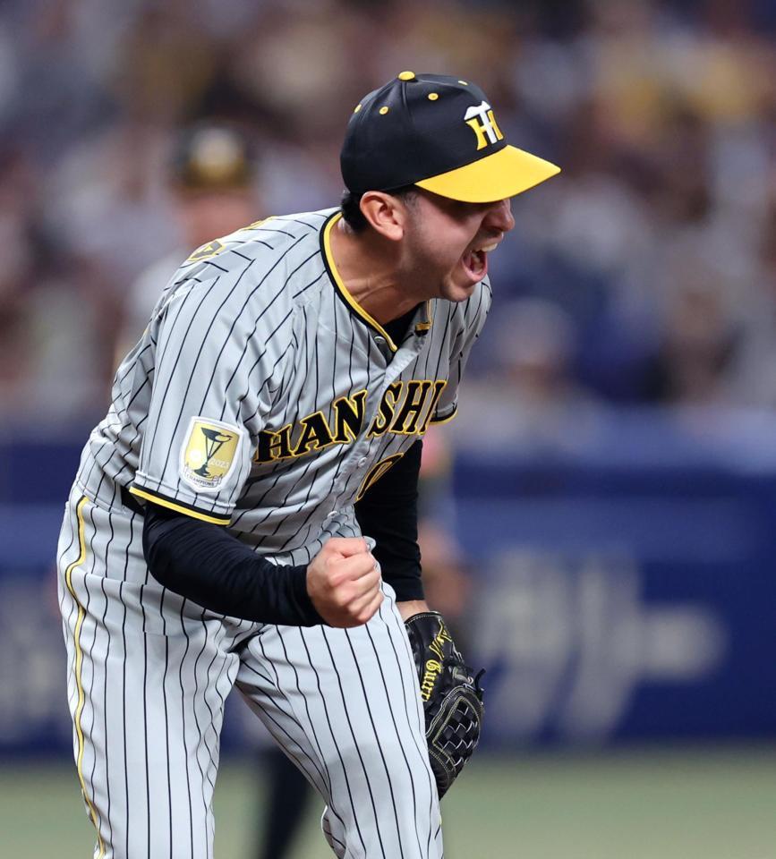 　９回、後藤を空振り三振に打ち取りガッツポーズのゲラ（撮影・山口登）