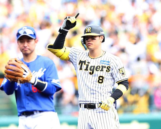 阪神・佐藤輝 森下、大山に続いた主軸大トリ2点打！七回も出た今季初