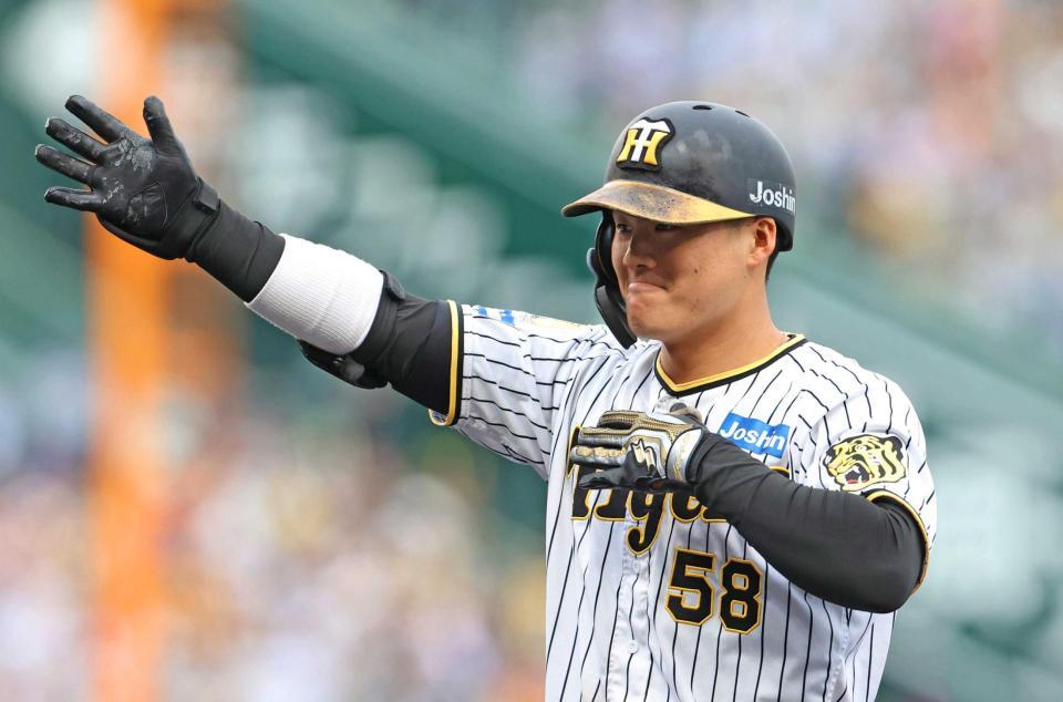 　６回、２点適時打を放った前川