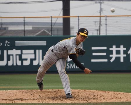 　２番手で登板し、１回を無失点に抑えた石黒