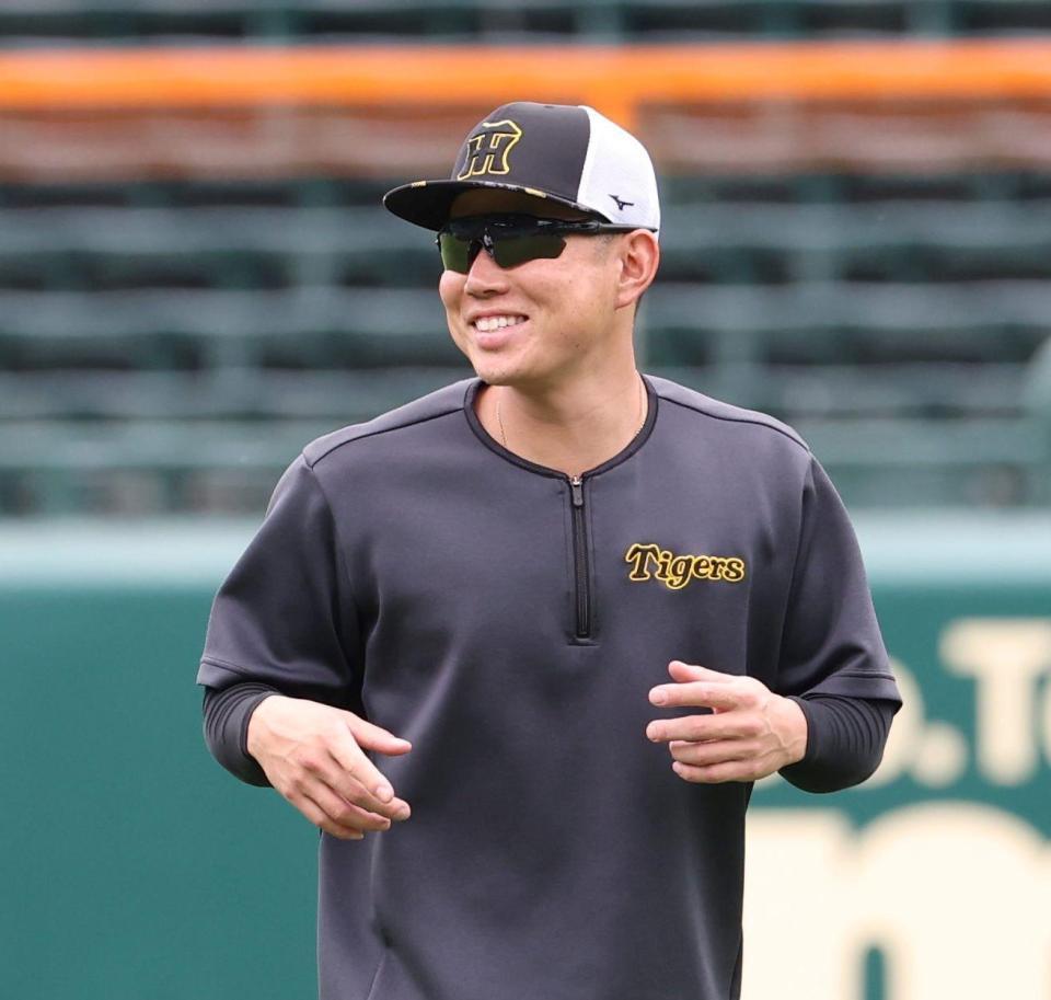 　国内ＦＡ権を取得した糸原（撮影・中田匡峻）