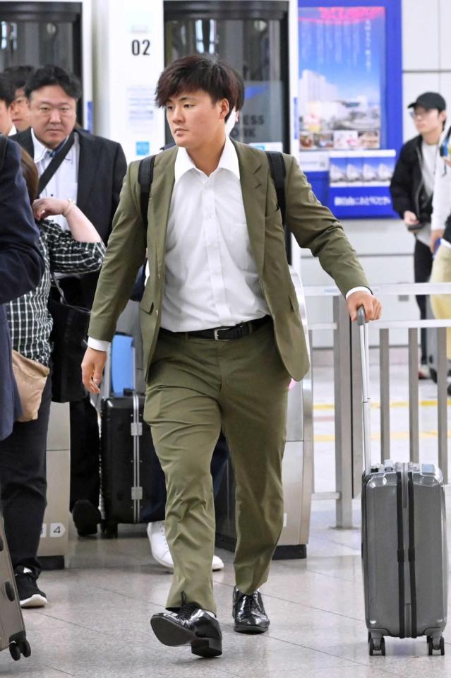 　豊橋に到着した前川（撮影・立川洋一郎）