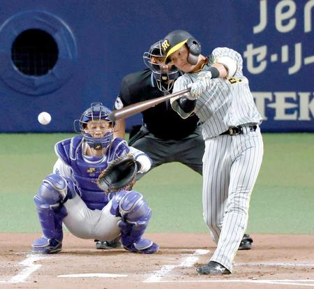 　２回、中前打を放つ渡辺（撮影・山口登）