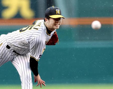 　先発し、力投する才木（撮影・田中太一）