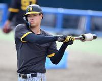 　早期昇格へ、２試合連発の期待がかかる佐藤輝（撮影・伊藤笙子）