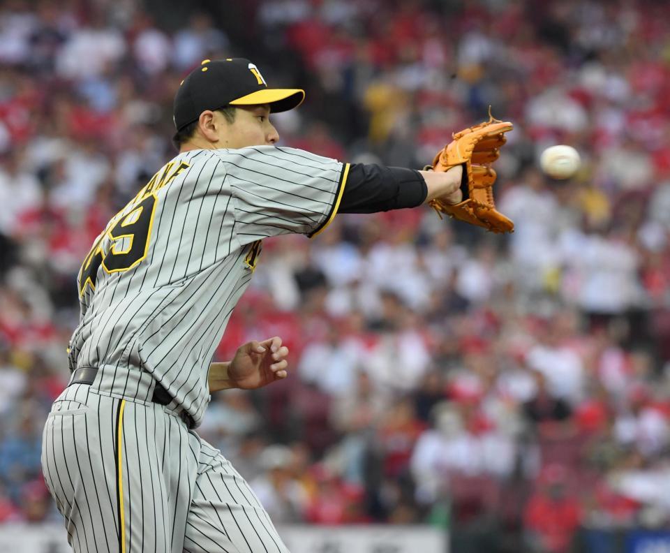 　１回、先発の大竹（撮影・市尻達拡）