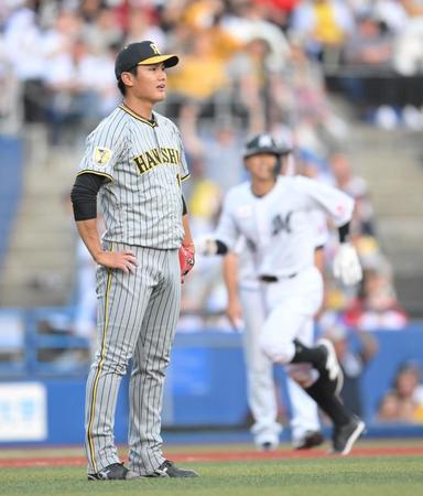 　延長１１回、愛斗にサヨナラ適時二塁打を浴びた西純（撮影・伊藤笙子）