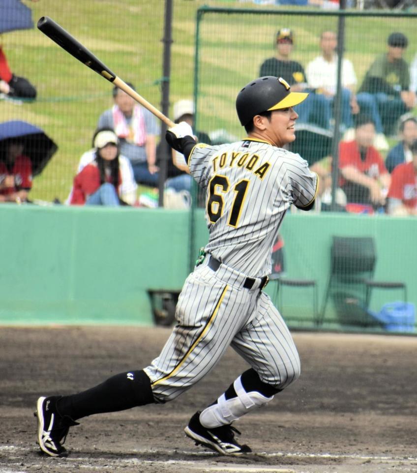　３安打を記録した豊田