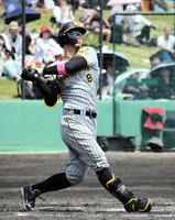 　８試合連続安打をマークした佐藤輝（撮影・和泉玲香）