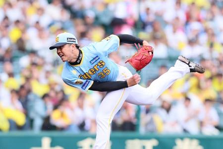 　西武打線を相手に力投する才木（撮影・立川洋一郎）