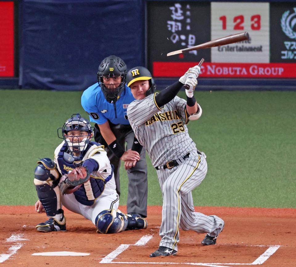 　２回、中前打を放つ渡辺（撮影・立川洋一郎）