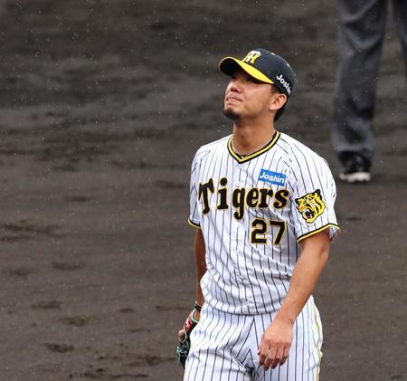 　３回、オースティンに３ランを許し、渋い表情を見せる伊藤将（撮影・山口登）