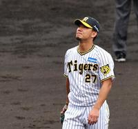 　３回、オースティンに３ランを許し、渋い表情を見せる伊藤将（撮影・山口登）