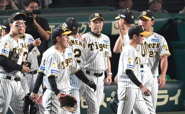 阪神・岡田監督 球団歴代最多の監督通算515勝達成！ 「当然