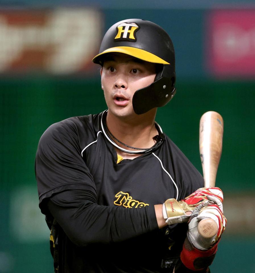 　打撃練習をする野口（撮影・田中太一）