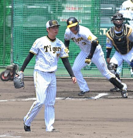 　大山（３）を遊ゴロに打ち取る高橋（撮影・石井剣太郎）