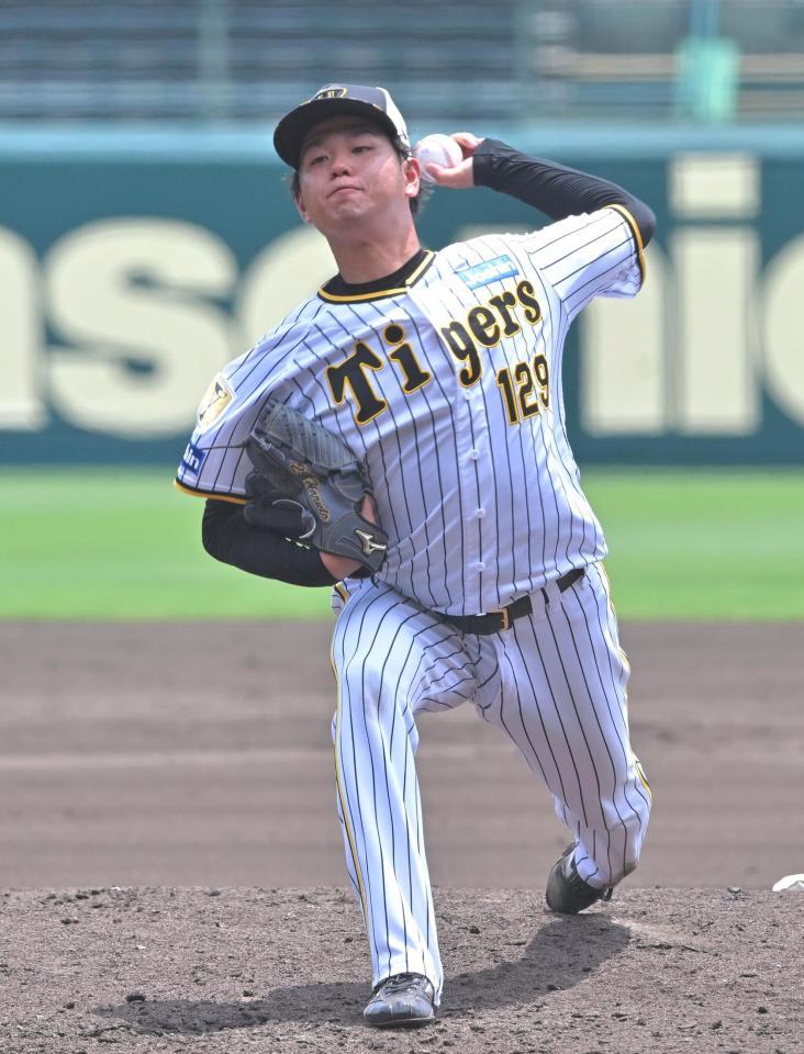 　シート打撃に登板する高橋（撮影・北村雅宏）