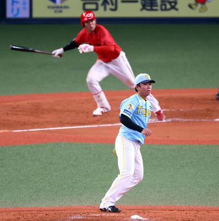 阪神・村上　天敵の広島・秋山にまた痛打浴びる　昨年無安打に封じるも今季は被打率４割超えと激変