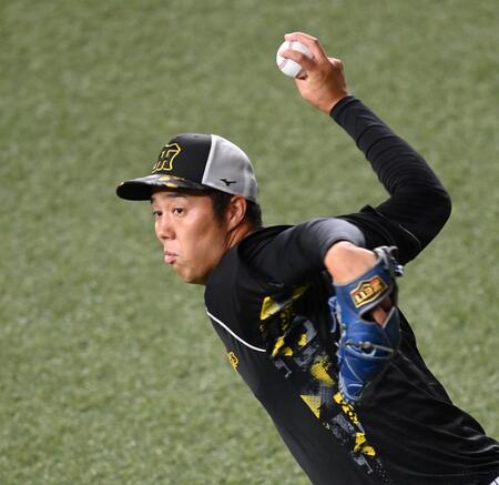 　キャッチボールする青柳（２０日）