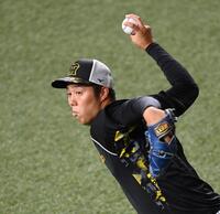 　キャッチボールする青柳（２０日）