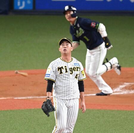 　９回、山田に勝ち越し二塁打を打たれた桐敷（撮影・飯室逸平）