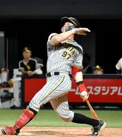 　８回に３号ソロを放った野口