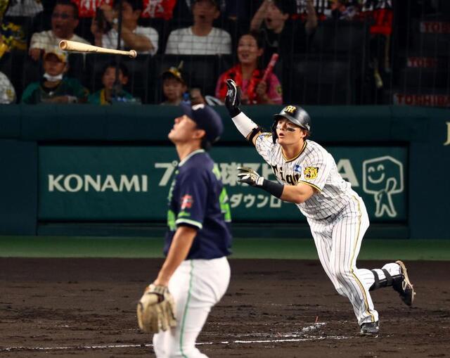 狩野恵輔氏の眼】阪神・佐藤輝＆前川 「秋の浜風」を味方につけた2者